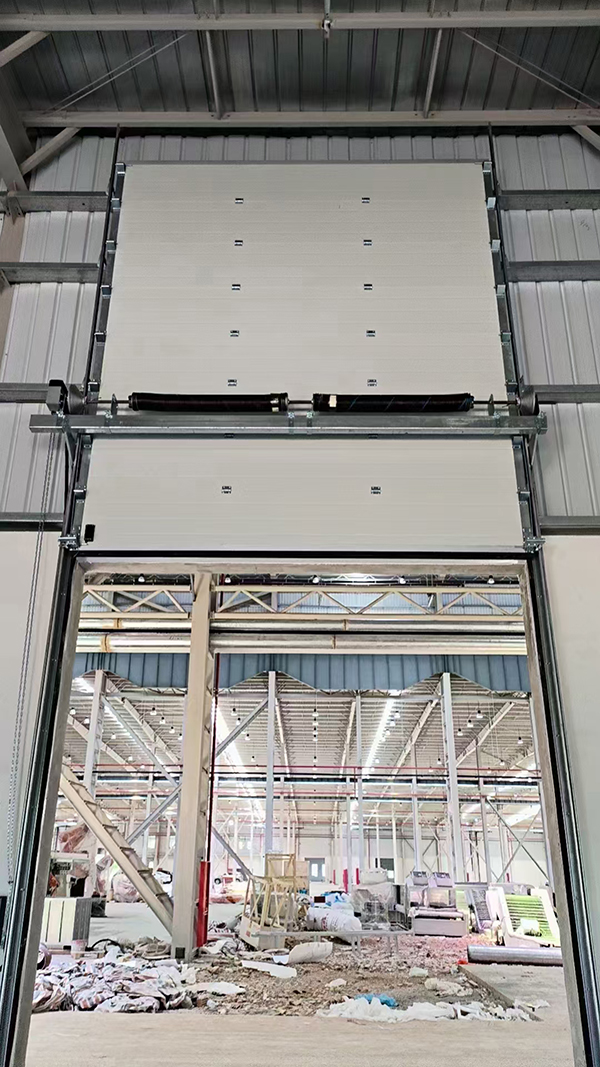 阿拉尔工业提升门