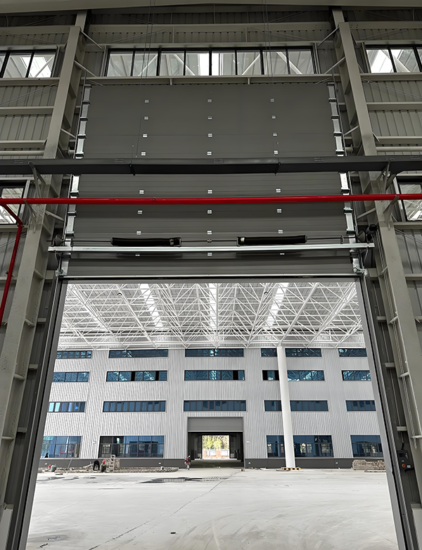 阿拉尔工业提升门