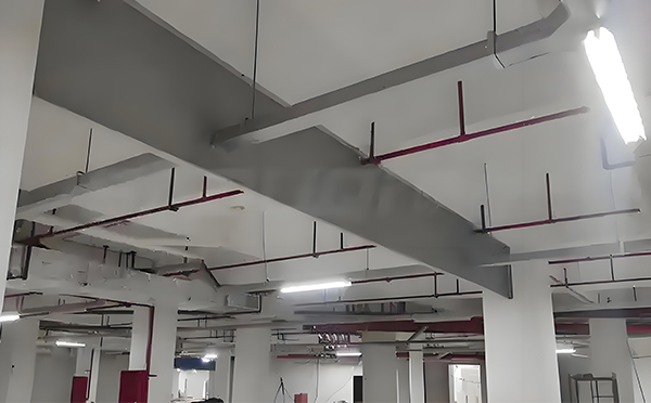 阿拉尔挡烟垂壁