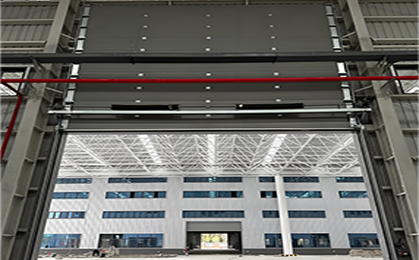 阿拉尔工业提升门