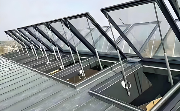 阿拉尔消防排烟窗