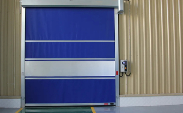 阿拉尔选择快速卷帘门时的注意事项