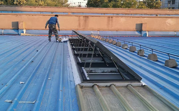 某区域性物流仓储中心阿拉尔排烟窗系统安装项目 某区域性物流仓储中心阿拉尔排烟窗系统安装项目